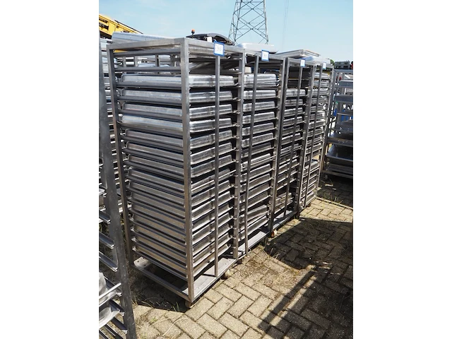 Nn trolleys with bins - afbeelding 1 van  5