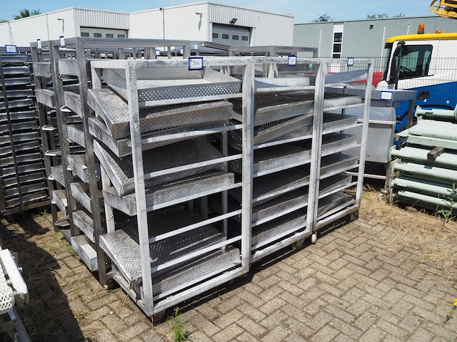 Nn trolleys with bins - afbeelding 2 van  7