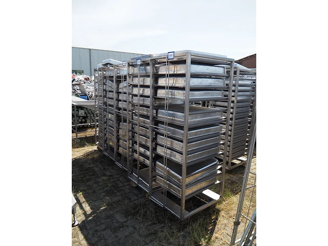 Nn trolleys with gastronorm bins - afbeelding 2 van  4