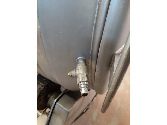 Nn tumbler installation - afbeelding 30 van  32