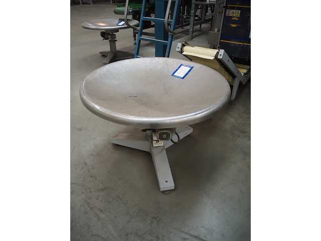 Nn turning table - afbeelding 1 van  7
