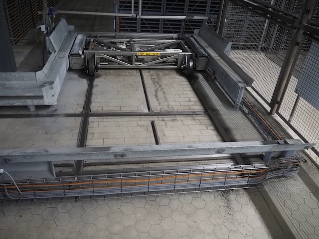 Nn unloading and loading line for racks - afbeelding 19 van  25