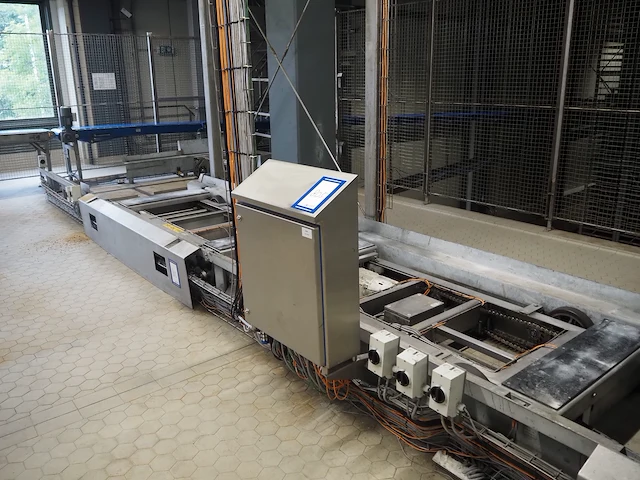 Nn unloading and loading line for racks - afbeelding 21 van  25