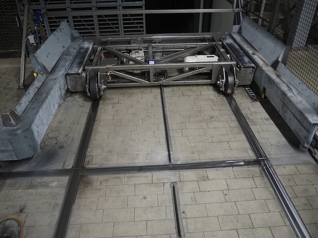Nn unloading and loading line for racks - afbeelding 21 van  24