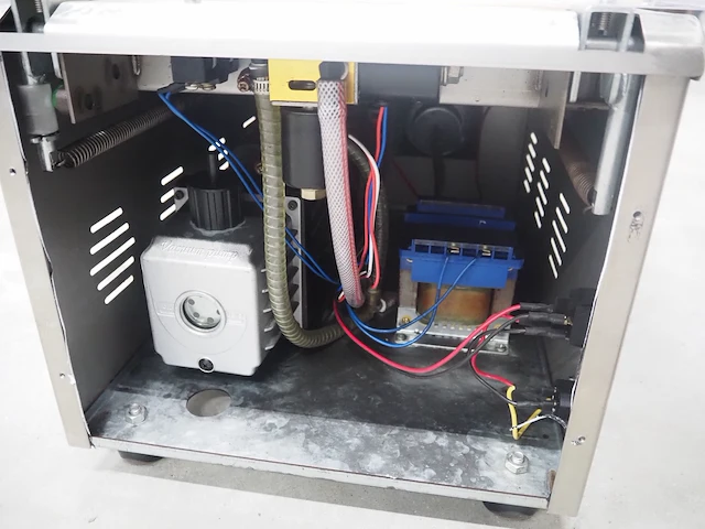 Nn vacuum machine - afbeelding 9 van  10