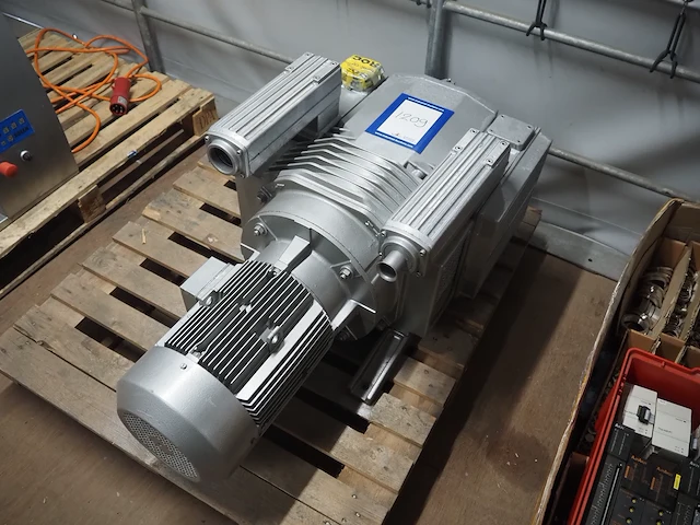 Nn vacuum pump - afbeelding 1 van  4