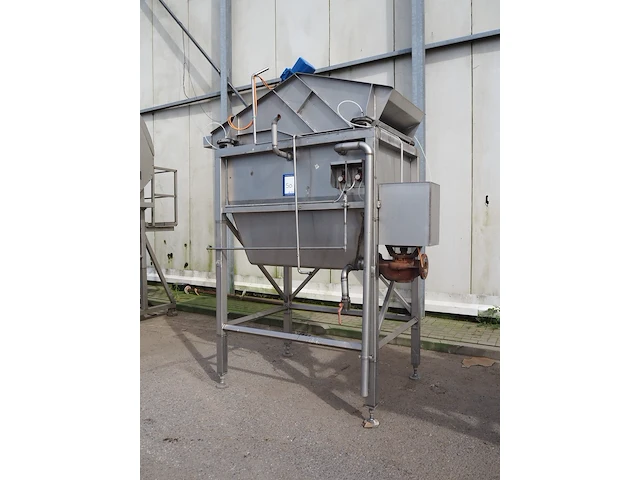 Nn vibrating dewatering machine - afbeelding 1 van  7