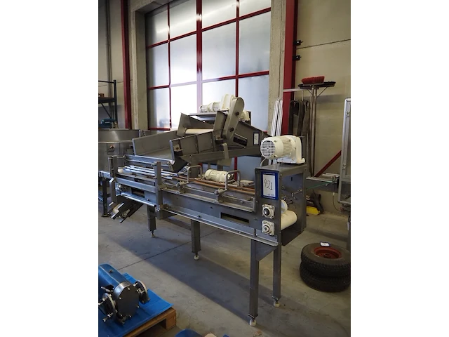 Nn vibrating gutter with sorting belt - afbeelding 1 van  19