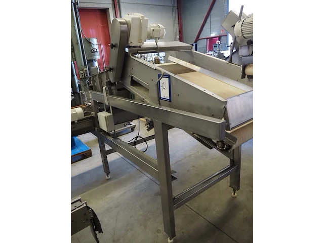 Nn vibrating gutter with sorting belt - afbeelding 15 van  19