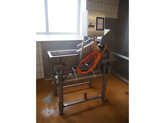 Nn vibrating gutter - afbeelding 1 van  10