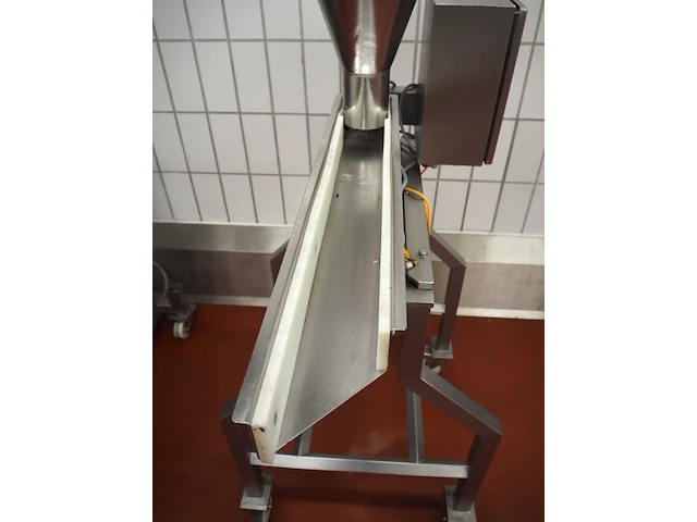 Nn vibrating gutter - afbeelding 6 van  8