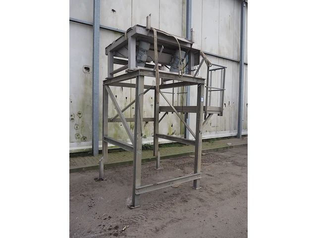 Nn vibrating gutter - afbeelding 1 van  7