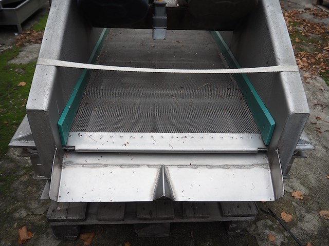 Nn vibrating gutter - afbeelding 8 van  10