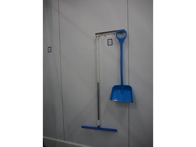 Nn wall rack for hygiene equipment - afbeelding 1 van  4