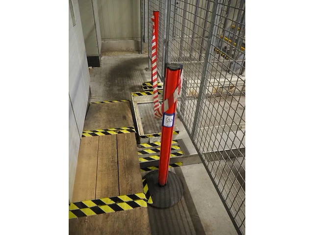 Nn warning poles - afbeelding 1 van  3