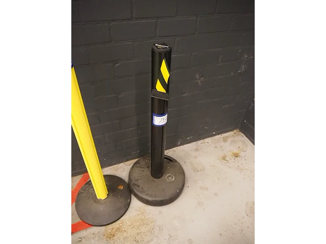 Nn warning poles - afbeelding 2 van  3