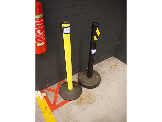 Nn warning poles - afbeelding 1 van  3