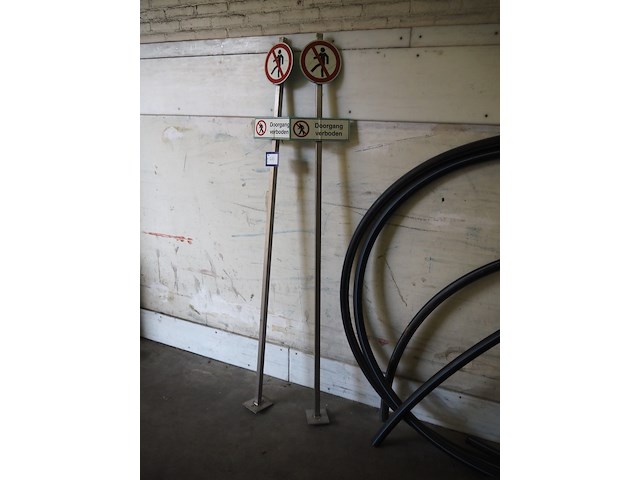 Nn warning signs - afbeelding 2 van  3