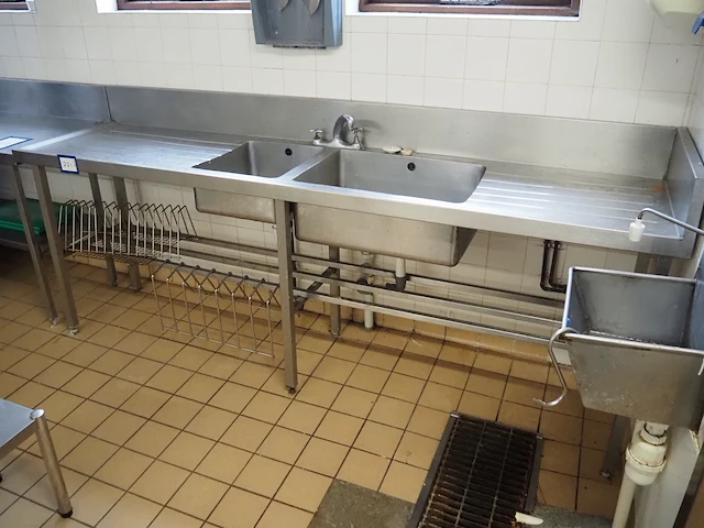 Nn washing table - afbeelding 2 van  5