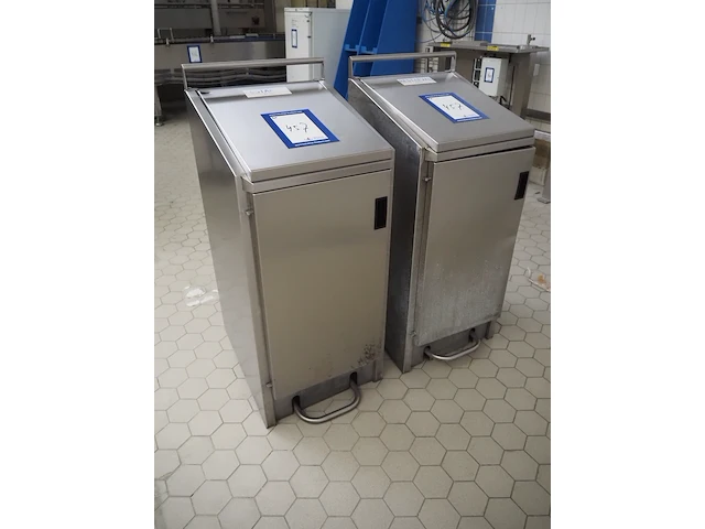 Nn waste bins - afbeelding 1 van  8