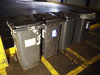 Nn waste containers