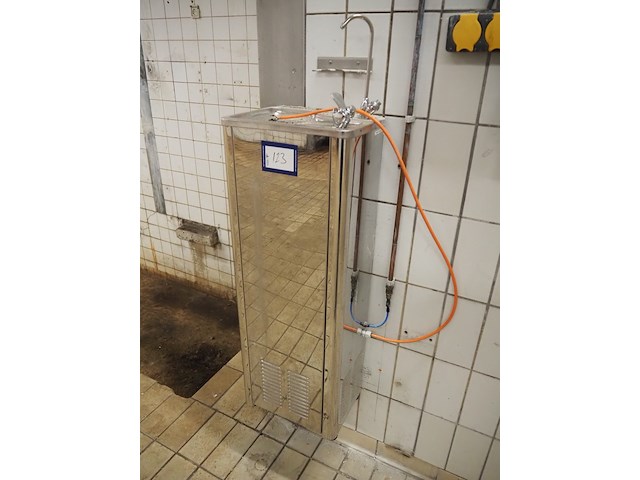 Nn water fountain - afbeelding 2 van  3