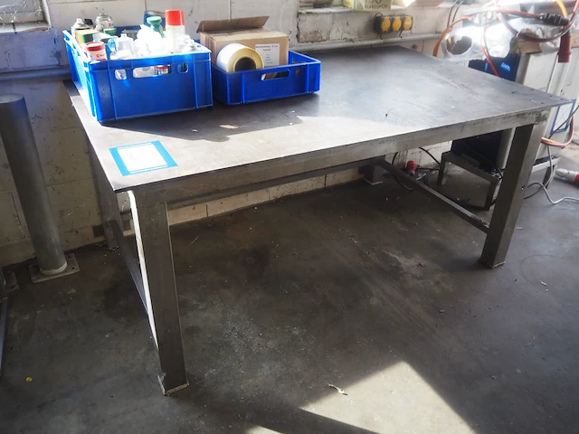 Nn welding table - afbeelding 1 van  3
