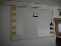 Nn white board - afbeelding 1 van  2