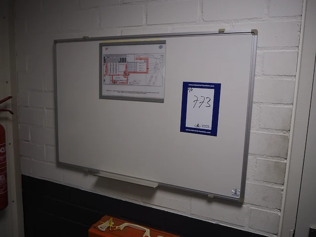 Nn white boards - afbeelding 1 van  2