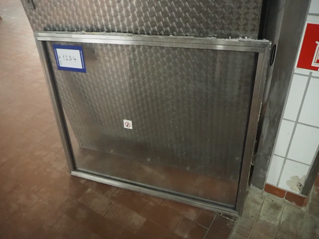 Nn window - afbeelding 1 van  2