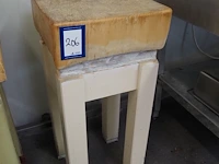 Nn wooden chopping block - afbeelding 1 van  3