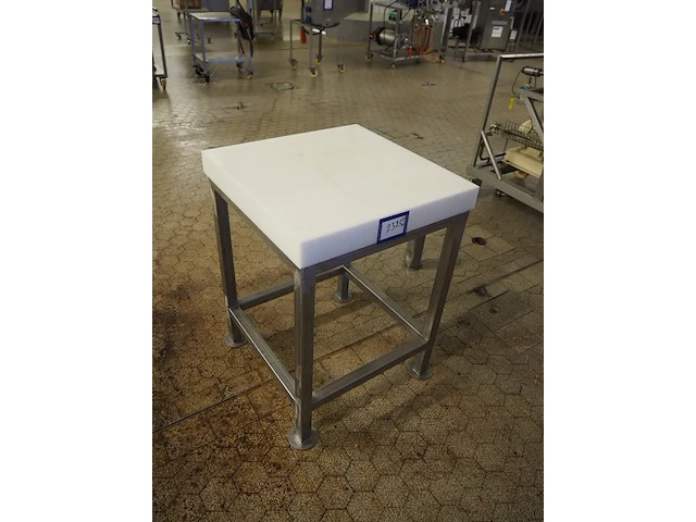 Nn work table - afbeelding 1 van  5