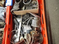 Nn workshop inventory with various machine parts - afbeelding 3 van  36