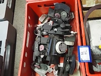 Nn workshop inventory with various machine parts - afbeelding 9 van  36