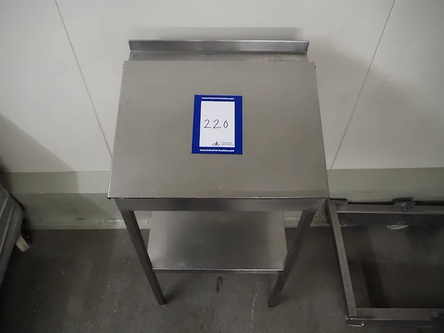 Nn writing desk - afbeelding 3 van  4