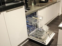 Nobila eilandkeuken met apparaten / kastenwand - afbeelding 16 van  48