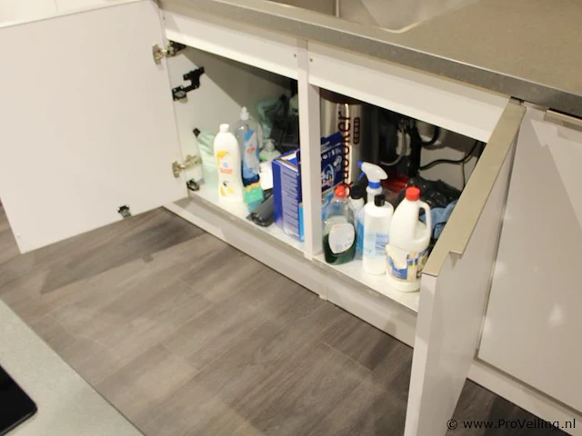 Nobila eilandkeuken met apparaten / kastenwand - afbeelding 20 van  48