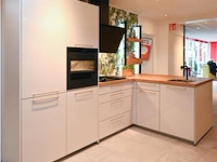 Nobilia - aeg eiland - hoekkeuken met apparatenwand - afbeelding 7 van  21