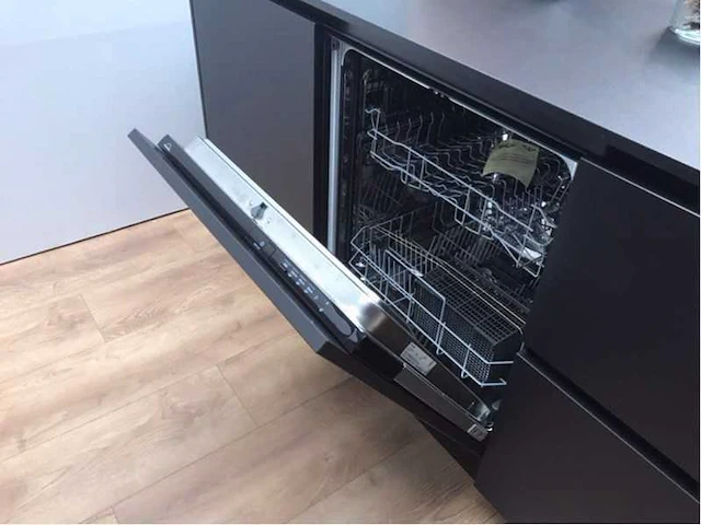 Nobilia - easytouch zwart - keukenopstelling - afbeelding 5 van  27