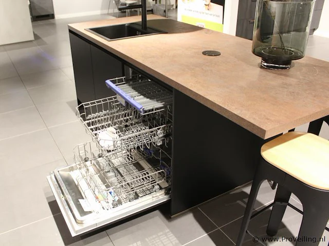 Nobilia - etna eilandkeuken met apparatenwand touch - afbeelding 2 van  41