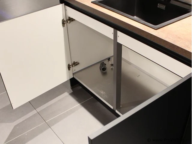 Nobilia - etna eilandkeuken met apparatenwand touch - afbeelding 39 van  41