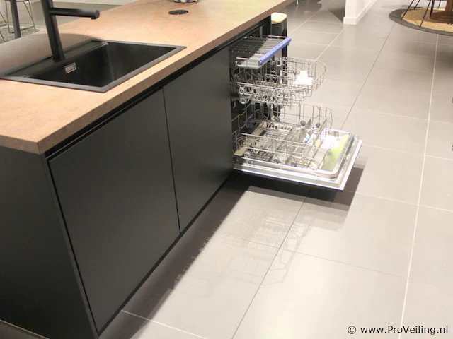 Nobilia - etna eilandkeuken met apparatenwand touch - afbeelding 41 van  41