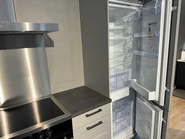 Nobilia - showroomkeuken (c) - afbeelding 25 van  30