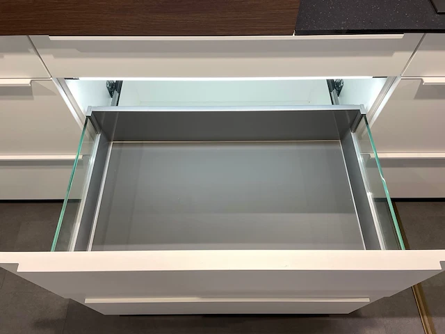 Nobilia - showroomkeuken (c) - afbeelding 27 van  51