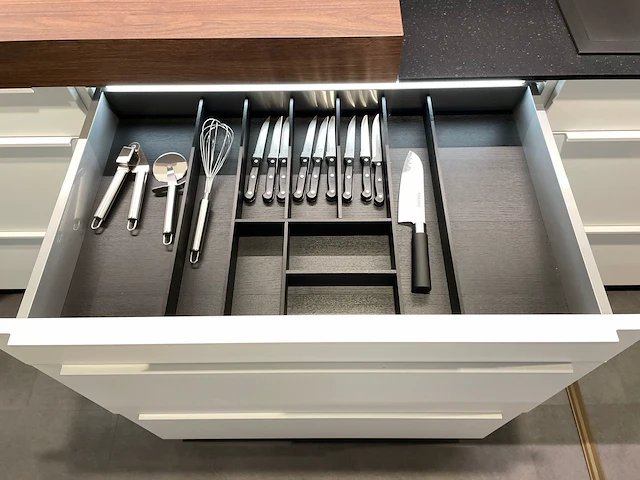 Nobilia - showroomkeuken (c) - afbeelding 28 van  51