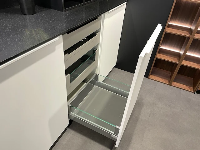 Nobilia - showroomkeuken (c) - afbeelding 33 van  51