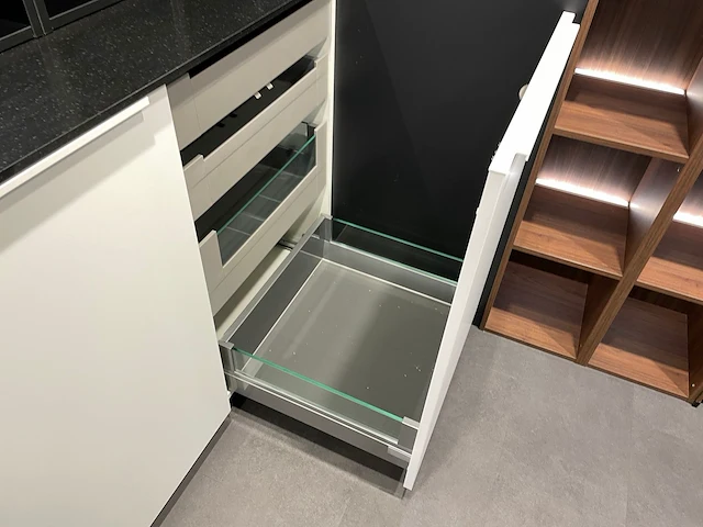 Nobilia - showroomkeuken (c) - afbeelding 38 van  51