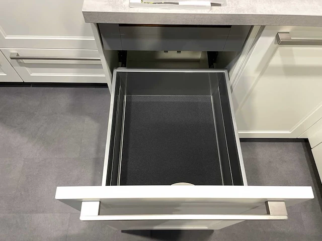 Nobilia - showroomkeuken - afbeelding 15 van  33