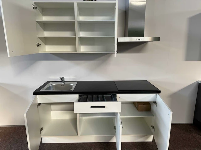 Nobilia - showroomkeuken - afbeelding 2 van  4