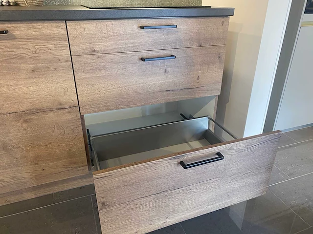 Nobilia - showroomkeuken - afbeelding 20 van  33
